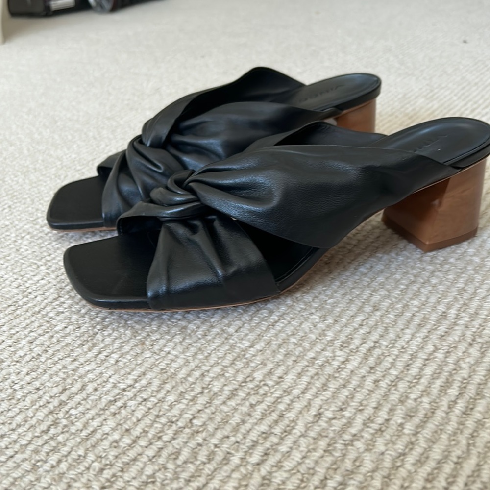 Vince sandals